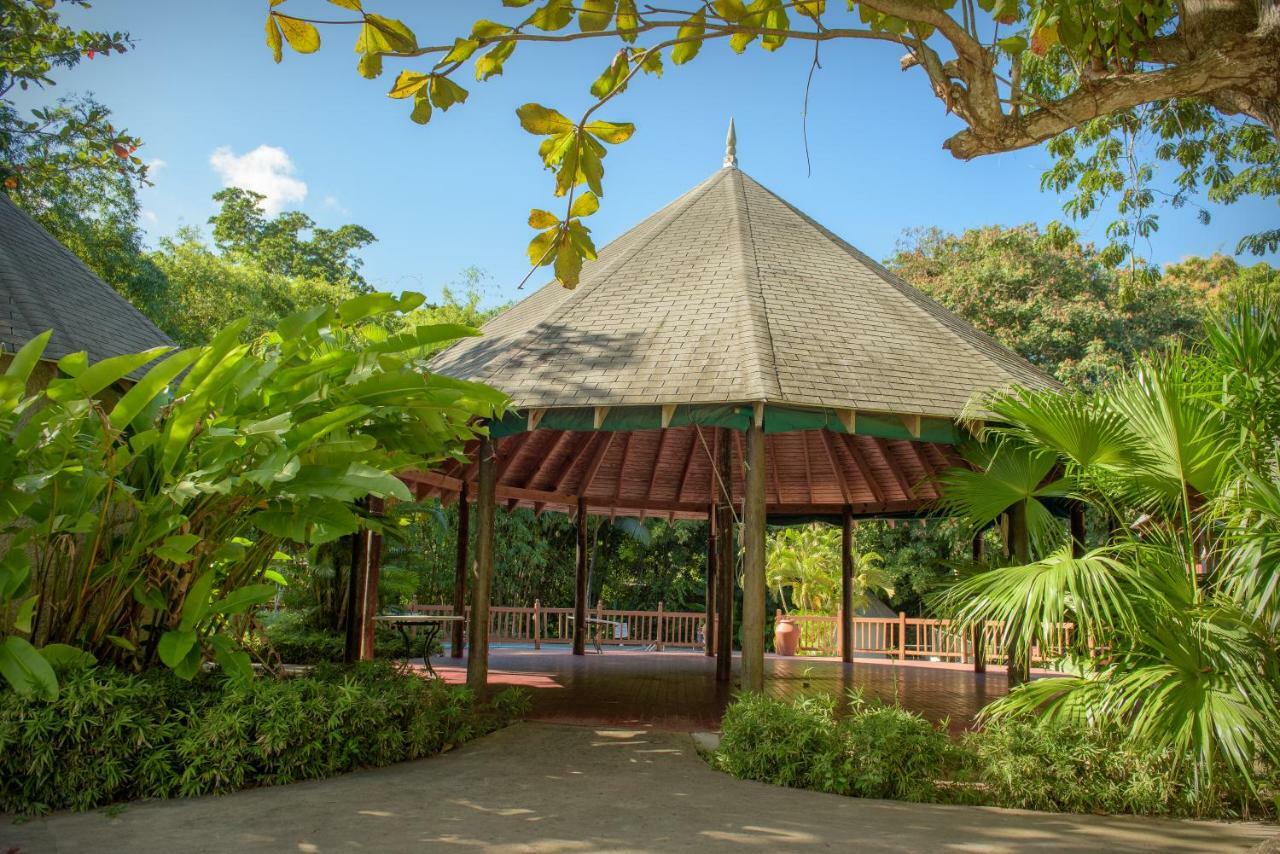 אוצ'ו ריוס Tropical Escape Villa מראה חיצוני תמונה